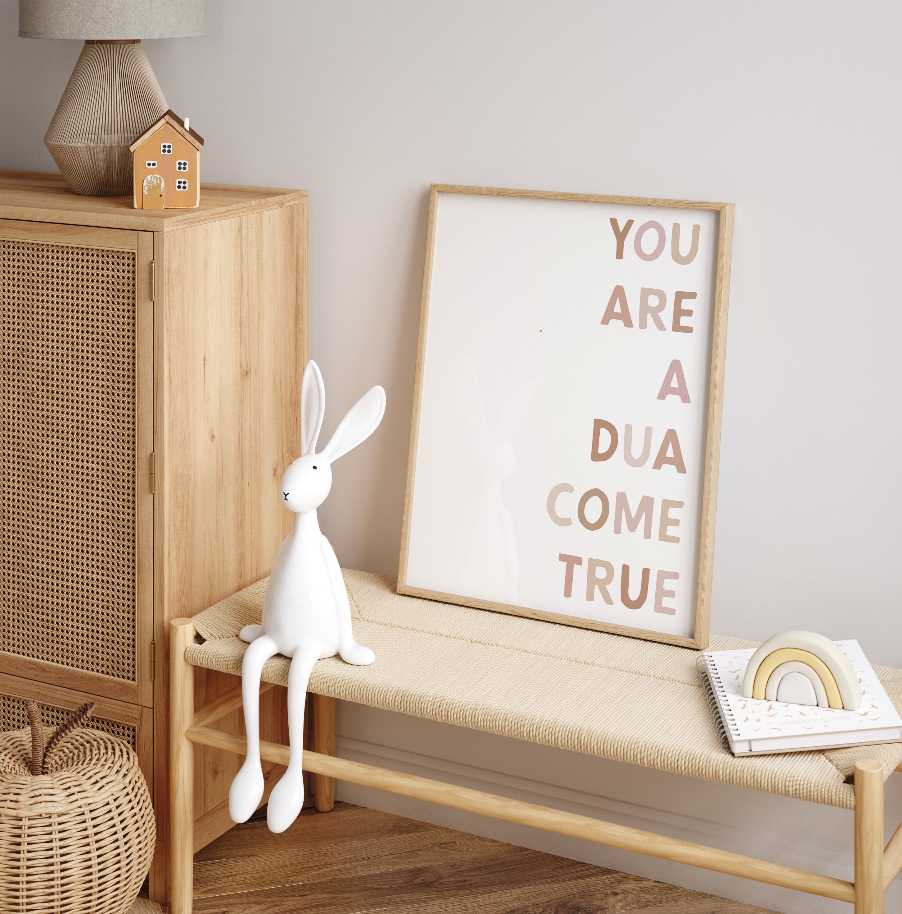 Dua Come True, Pinks - Signy